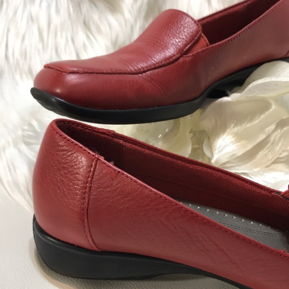 TROTTERS RED LEATHER JACOB SLIP ON SHOES - Picture 2 of 5